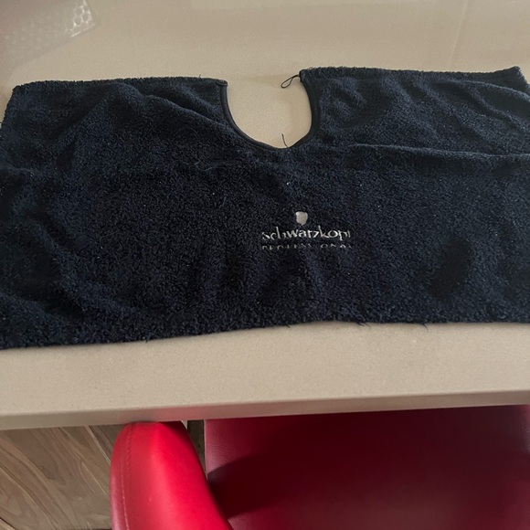 Client capes - Picture 2 of 8